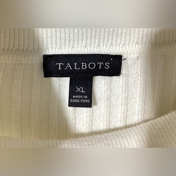 Talbots Woman’s Turtleneck Size XL Color White Knit Buttons on Sleeves - Picture 8 of 11